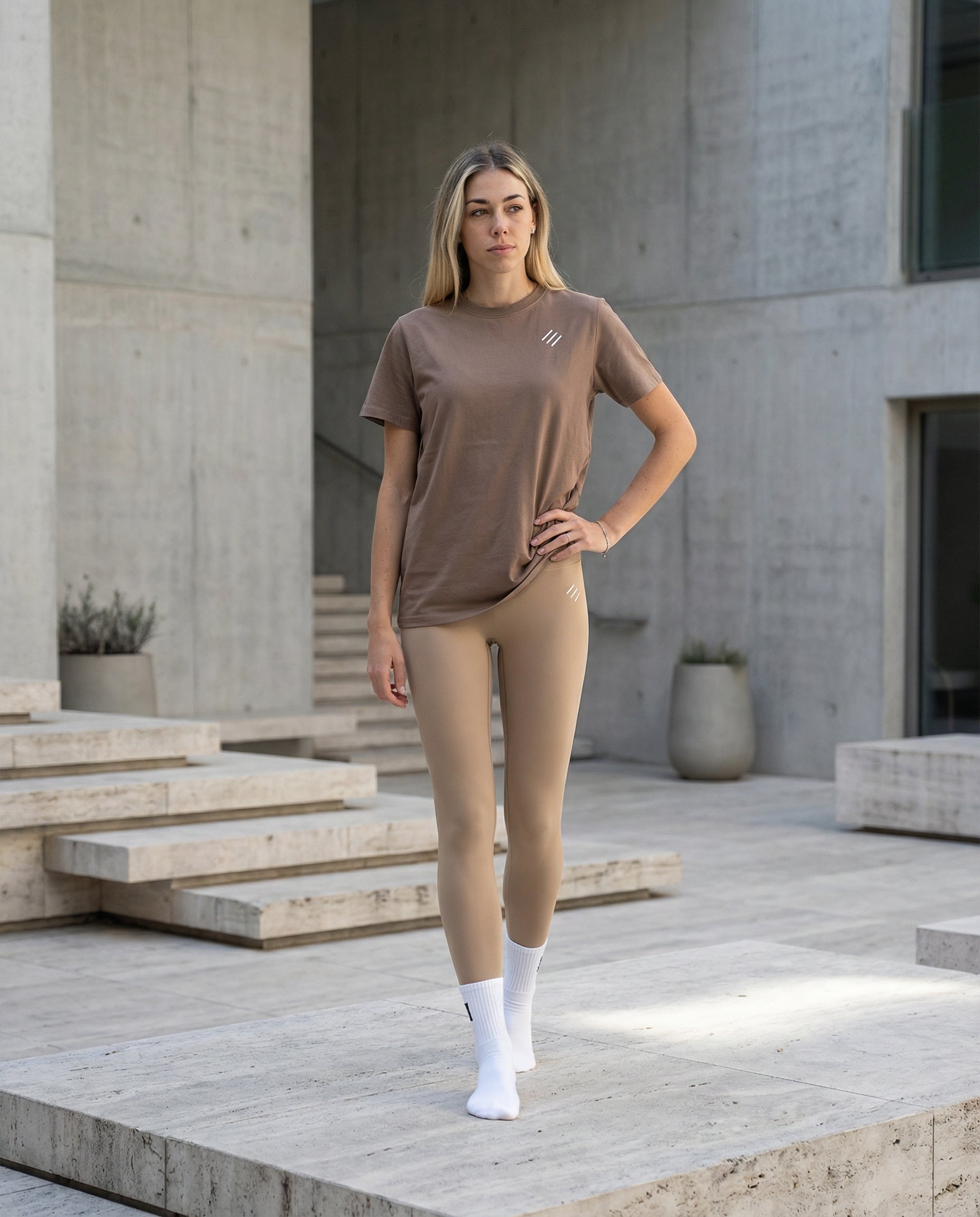 T-shirt | oversize | Brown